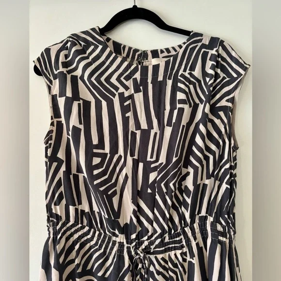 Ann Taylor Loft Geometric Print Shift Dress in Black/Cream Women’s Size Medium - Picture 2 of 7